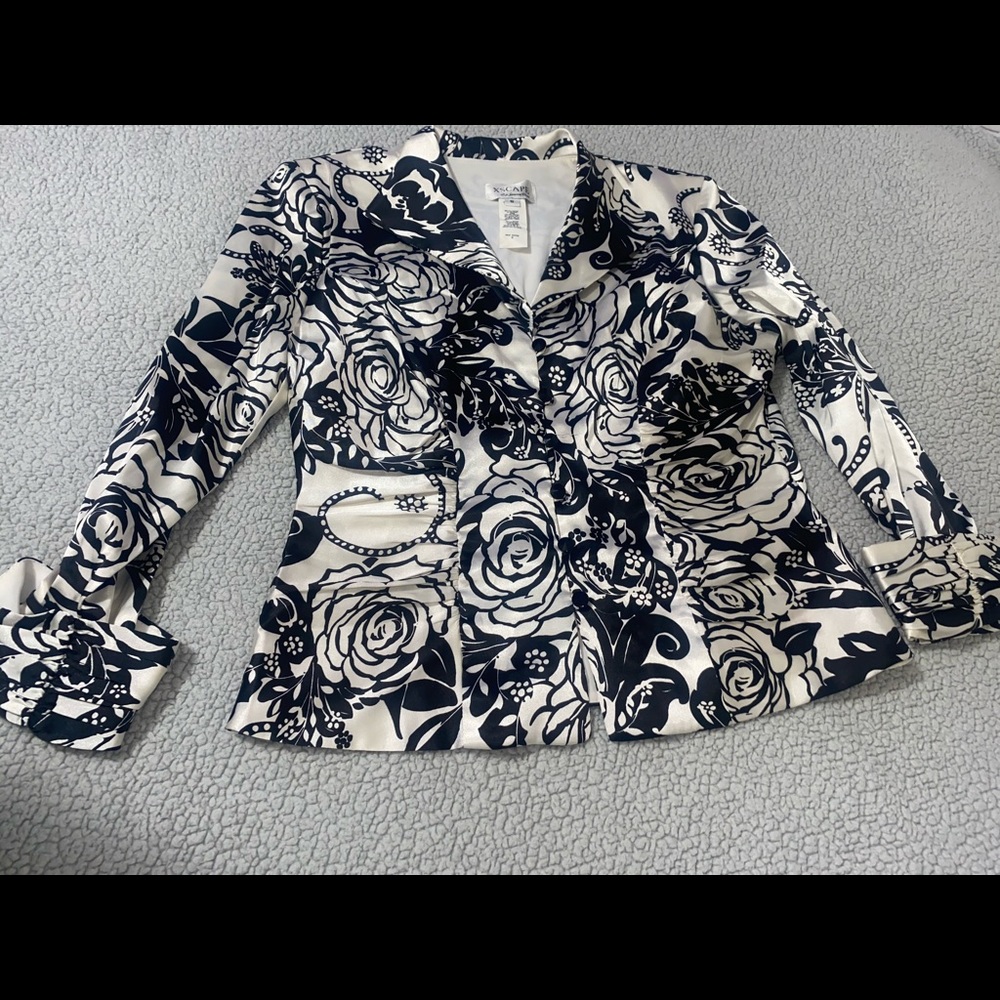 XSCAPE BLACK AND WHITE DRESSY TOP - SMALL